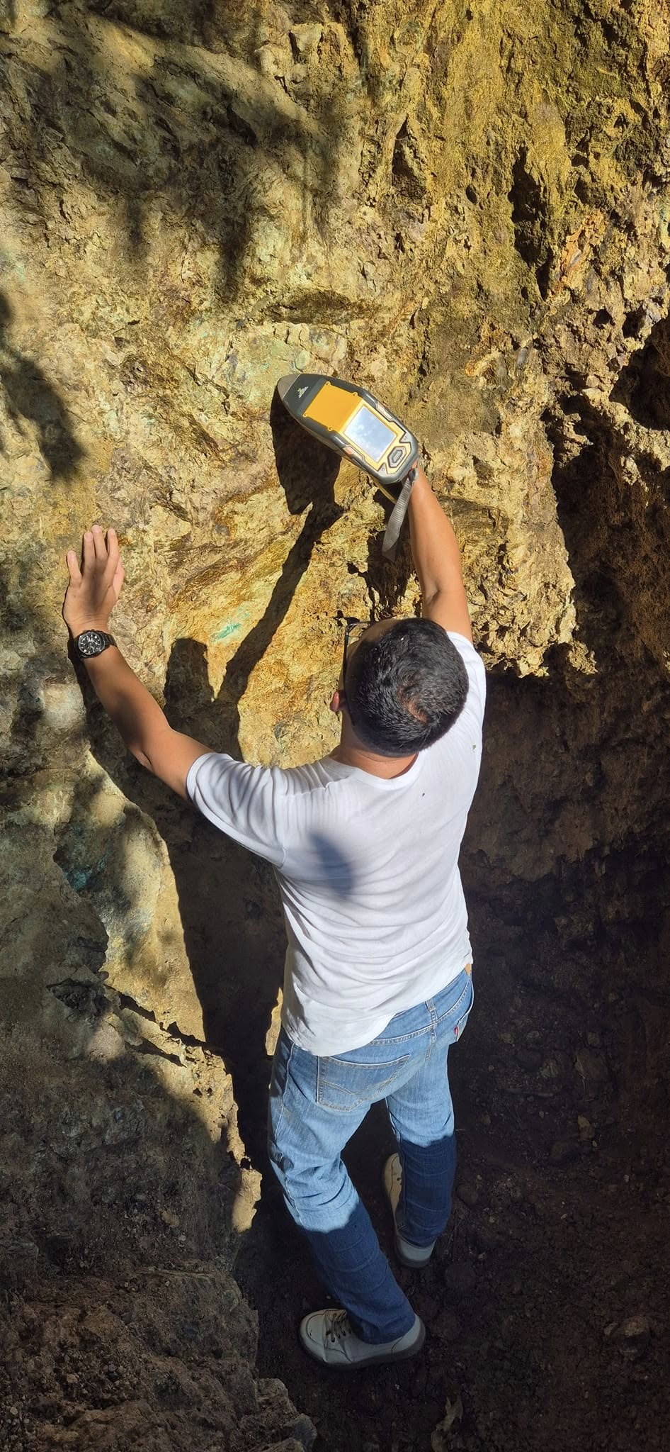 Geological Exploration & Mineral Analysis Using Portable XRF